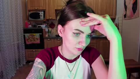 Nicky Weekends online show from February 2025 01:41:01 PM