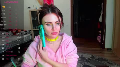 Nicky Weekends online show from February 2025 05:53:01 PM