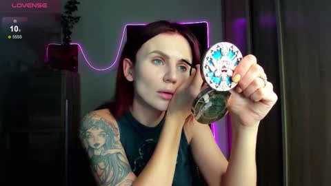 Nicky Weekends online show from September 2025 02:12:02 AM