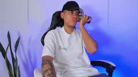 Nicky  online show from September 2025 01:47:02 PM