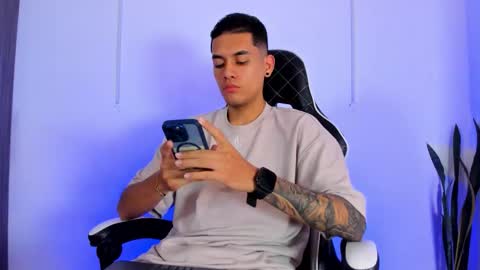 Nicky  online show from October 2025 12:12:02 PM