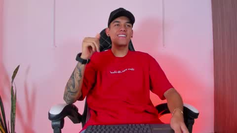 Nicky  online show from October 2025 01:12:02 PM