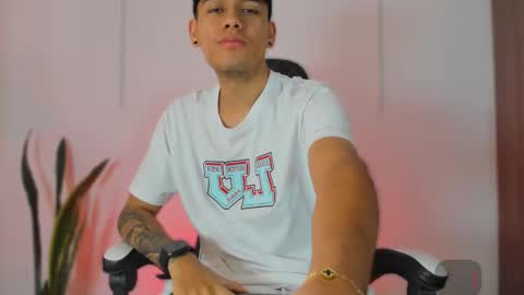 Nicky  online show from October 2025 12:49:01 PM