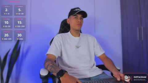 Nicky  online show from November 2025 01:17:02 PM