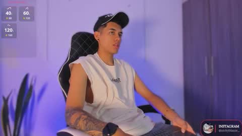 Nicky  online show from November 2025 01:00:02 PM