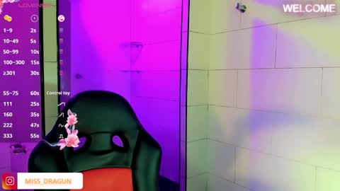 Nicky online show from October 2025 04:13:02 AM