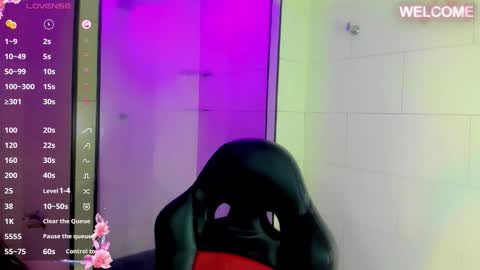 Nicky online show from October 2025 03:47:02 AM