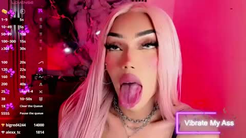 Snapshot of nickynoa chatting on June 2026 04:06:02 AM Nicky online show from June 2026 04:06:02 AM