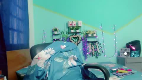 nickyribeiro online show from March 2025 07:53:01 PM