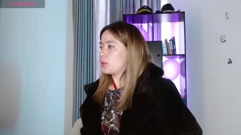 Snapshot of nickywindsor chatting on February 2025 06:10:01 PM Nicky online show from February 2025 06:10:01 PM