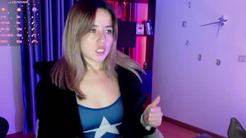 Snapshot of nickywindsor chatting on February 2025 11:10:02 PM Nicky online show from February 2025 11:10:02 PM