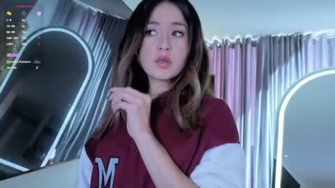 Snapshot of nickywindsor chatting on September 2025 06:19:02 PM Nicky online show from September 2025 06:19:02 PM