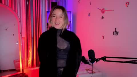 Snapshot of nickywindsor chatting on May 2026 10:05:01 PM Nicky online show from May 2026 10:05:01 PM