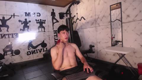 Nico  online show from December 2025 07:43:02 PM