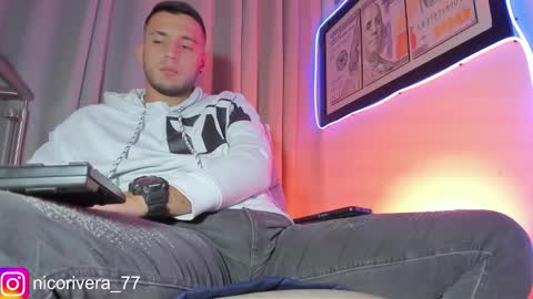 Nicolas online show from March 2026 08:19:01 AM