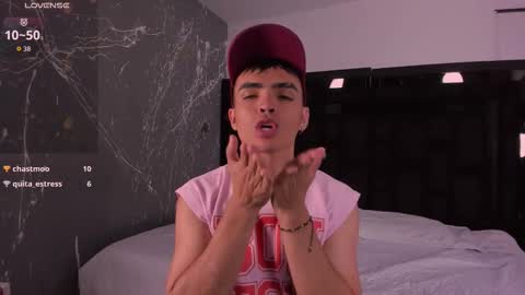 Nico King online show from November 2025 05:39:01 AM