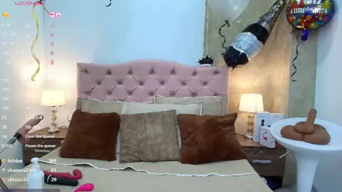 Nicol Alvarez online show from February 2025 09:22:01 AM