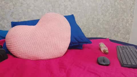 Nicol online show from March 2025 10:20:02 PM