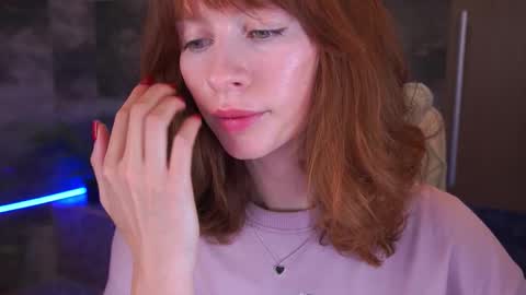 Nicol Moonn online show from December 2025 07:05:01 AM