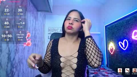 nicol_ross19 online show from March 2026 02:49:02 AM