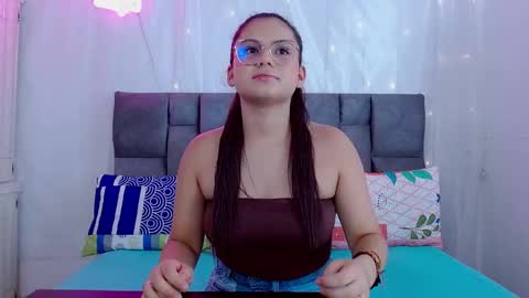 Snapshot of nicol_sweet0 chatting on September 2025 07:30:01 PM nicol online show from September 2025 07:30:01 PM