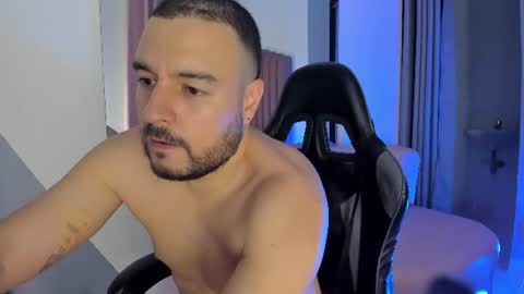 Snapshot of nicola_d_angelo chatting on July 2026 08:48:02 PM nicola_d_angelo online show from July 2026 08:48:02 PM