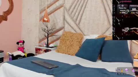 Nicolai online show from November 2025 09:11:01 AM