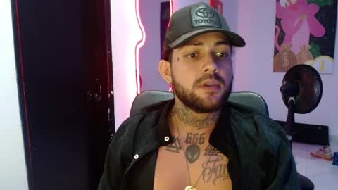 nicolas online show from December 2024 02:33:02 AM