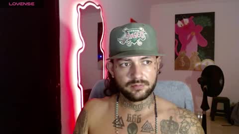 nicolas online show from January 2025 05:42:02 AM