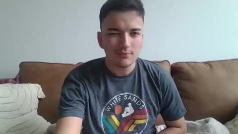 nicolasc32 online show from November 2025 07:07:02 PM