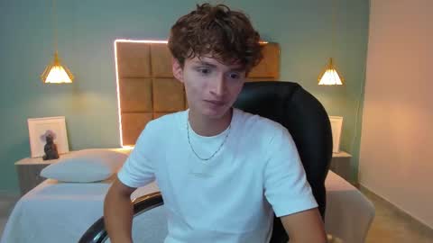 nicolasferrer18 online show from October 2025 09:05:02 PM