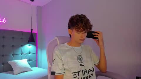 nicolasferrer18 online show from November 2025 07:25:02 PM