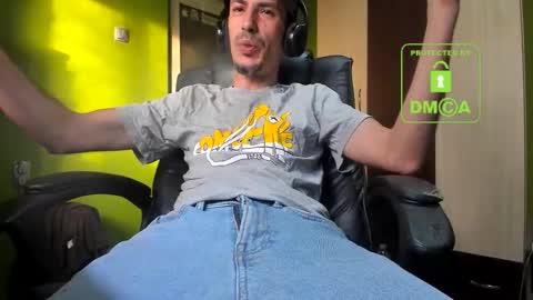 L. Nicolas online show from November 2025 06:19:01 AM