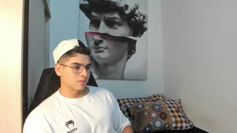 Andres online show from December 2024 07:32:02 PM