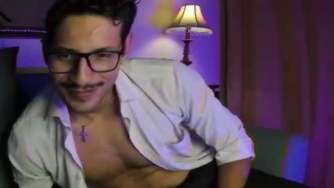 nicolasrodrii online show from March 2026 11:31:01 PM