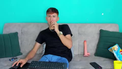 nicolastorres__ online show from March 2026 09:12:01 PM