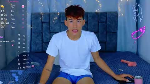 nicolastorres__ online show from April 2026 08:53:01 AM