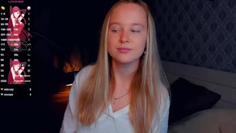 Nicoletta online show from September 2025 06:19:01 PM