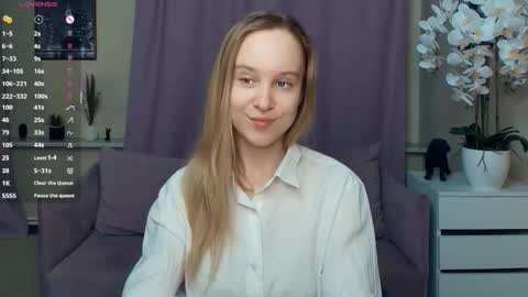 Nicoletta online show from March 2026 06:57:01 PM