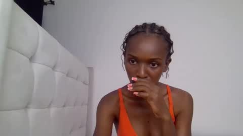 nicole161117 online show from February 2026 06:37:02 PM