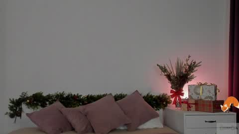 Nicole online show from December 2024 09:18:02 PM