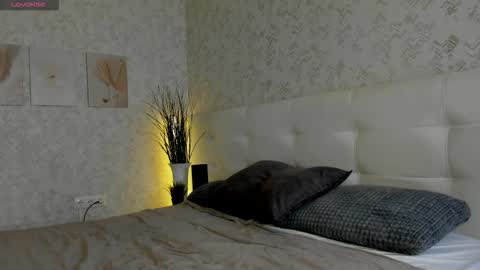 GMT7TueWedThSu 0300am-0900am. Sa 1000am-0400pm online show from September 2025 08:20:02 PM