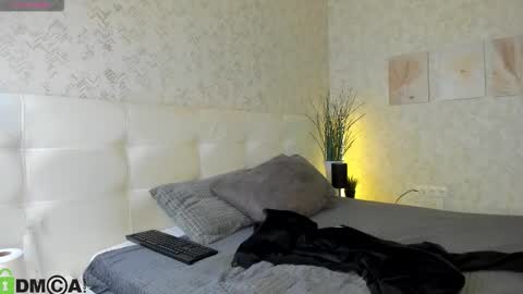 GMT7TueWedThSu 0300am-0900am. Sa 1000am-0400pm online show from September 2025 08:12:02 PM