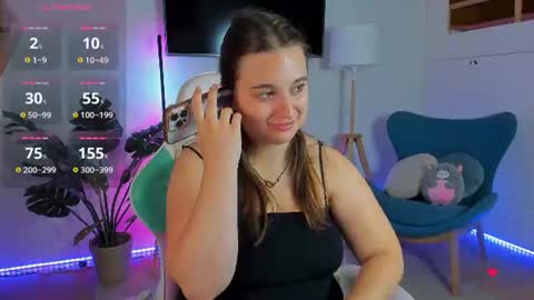 Snapshot of nicole_de_lux chatting on August 2026 06:01:02 AM Nicole De Lux online show from August 2026 06:01:02 AM