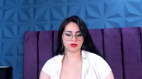 Nicole online show from January 2025 09:54:02 AM