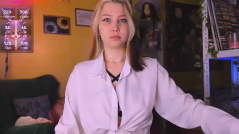 Nicole online show from November 2025 04:22:02 AM