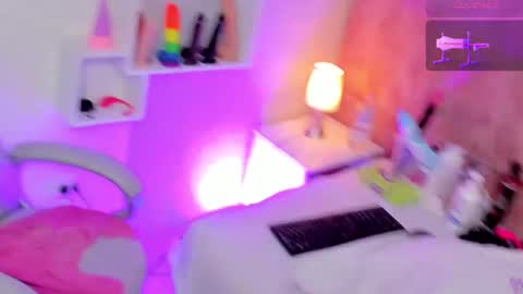 Nicole online show from March 2025 06:27:01 AM