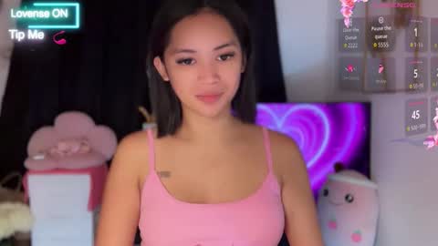 Snapshot of nicolecellini chatting on February 2026 02:15:02 PM NICOLE online show from February 2026 02:15:02 PM