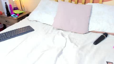 N i c o l e  online show from January 2026 08:02:02 PM