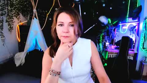 nicolehits online show from February 2026 09:16:02 AM